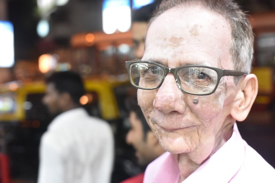 An old man who taught me the destination to Churchgate station in Andeheli in Mumbai